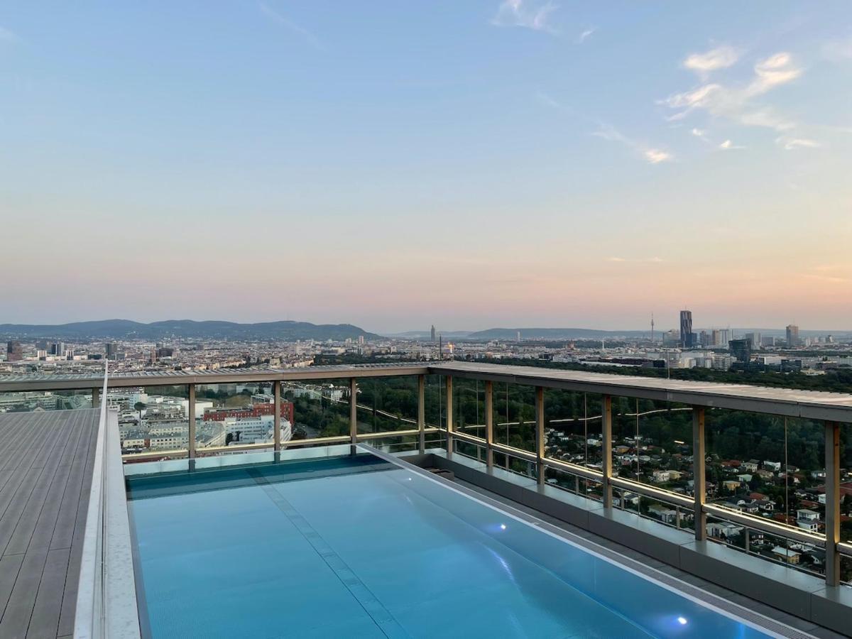 Triiiple Level 20 - Sonnenwohnen Apartment Mit Parkplatz Und Fantastischem Ausblick Wien Exteriör bild