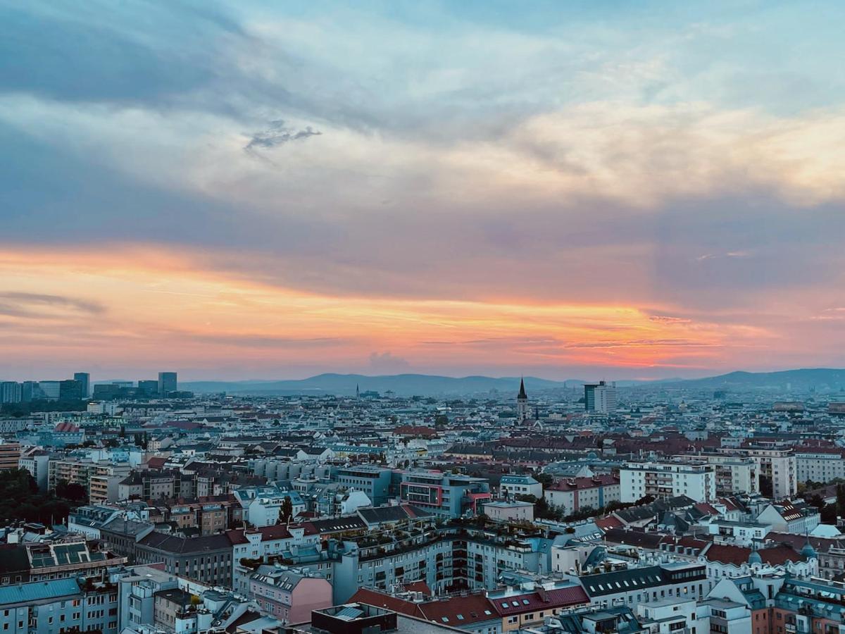 Triiiple Level 20 - Sonnenwohnen Apartment Mit Parkplatz Und Fantastischem Ausblick Wien Exteriör bild