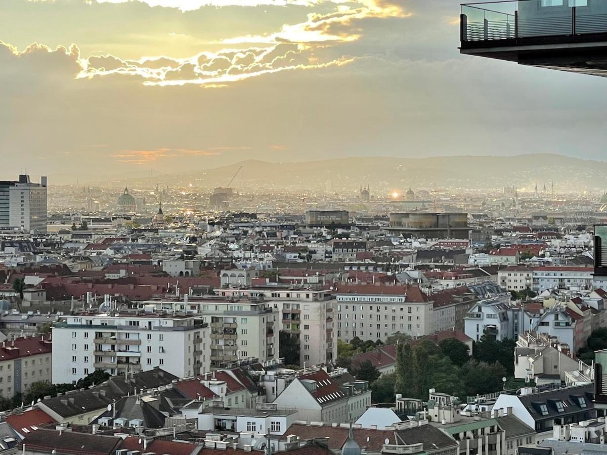 Triiiple Level 20 - Sonnenwohnen Apartment Mit Parkplatz Und Fantastischem Ausblick Wien Exteriör bild