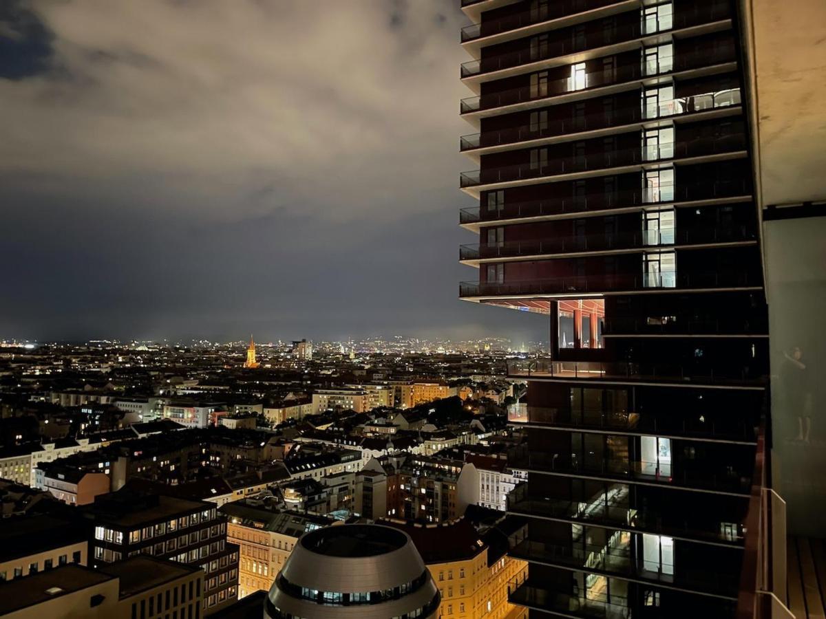 Triiiple Level 20 - Sonnenwohnen Apartment Mit Parkplatz Und Fantastischem Ausblick Wien Exteriör bild