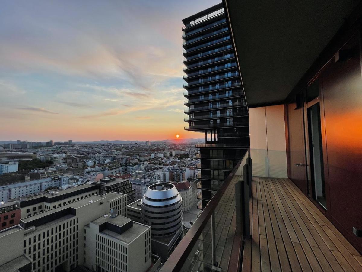 Triiiple Level 20 - Sonnenwohnen Apartment Mit Parkplatz Und Fantastischem Ausblick Wien Exteriör bild